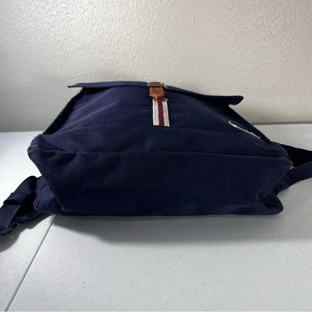 Herschel City Offset Mid-Volume 14L Backpack Navy Blue